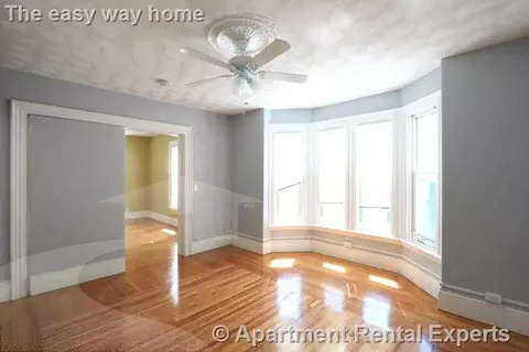 58 Vinal Ave #2F, Somerville, MA 02143