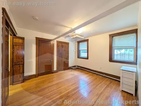 155 Summer St #3B, Somerville, MA 02143