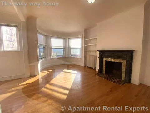 891 Massachusetts Ave #1, Cambridge, MA 02139