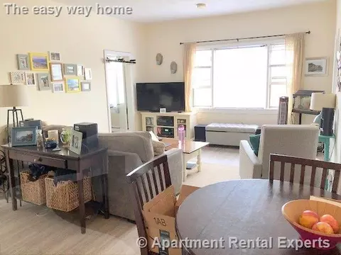 714 Broadway #1, Somerville, MA 02144