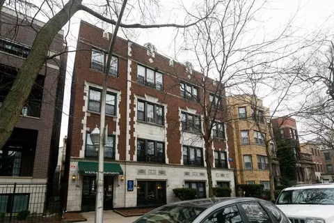 837 W Wolfram St #409, Chicago, IL 60657
