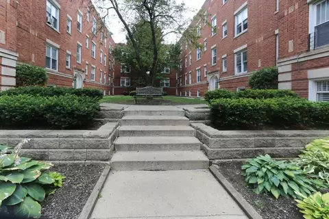 955 W Cornelia Ave #3B, Chicago, IL 60657
