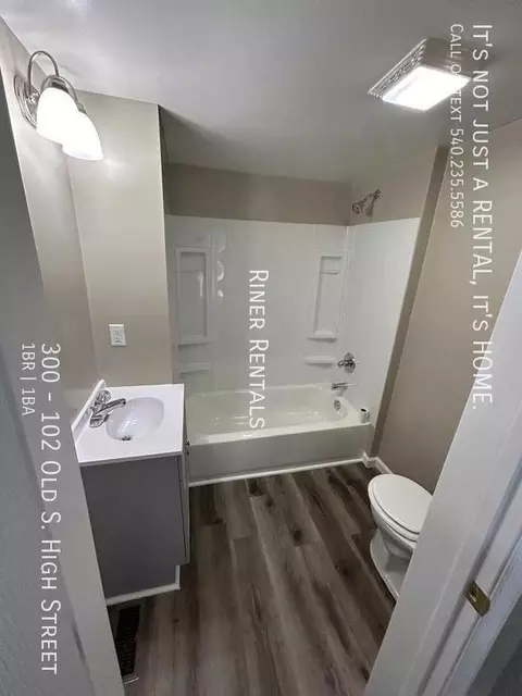 &, Harrisonburg, VA 22801