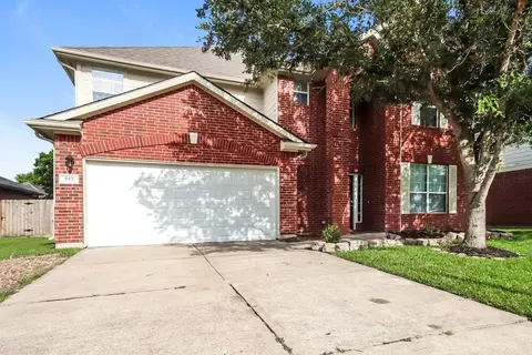553 Small Cedar Dr, League City, TX 77573