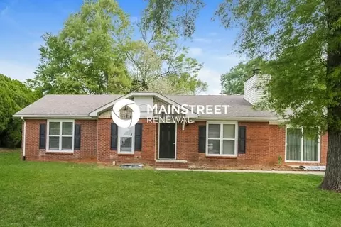 6740 Rocklake Dr, Charlotte, NC 28214