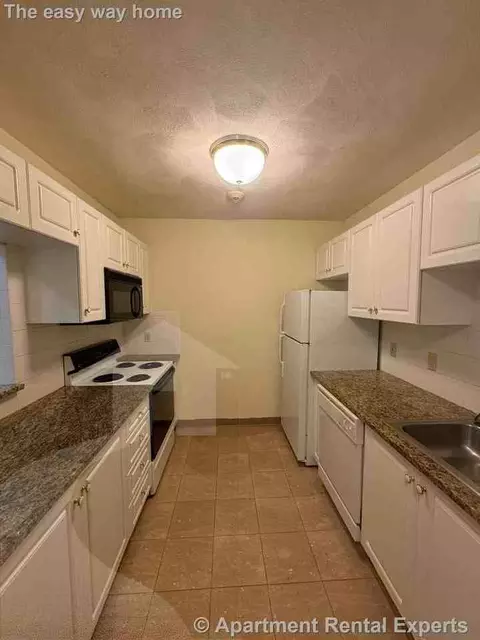 373 Highland Ave #303, Somerville, MA 02144