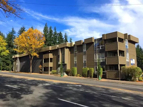 12520 Roosevelt Way NE #402, Seattle, WA 98125