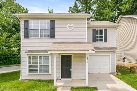 1003 Korp Rd, Charlotte, NC 28216