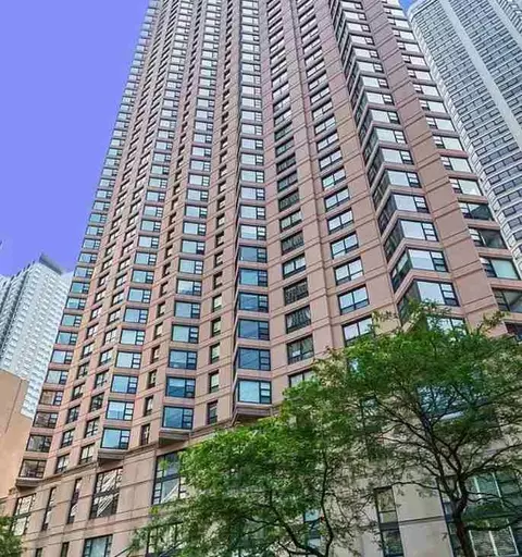 401 E Ontario St #1808, Chicago, IL 60611