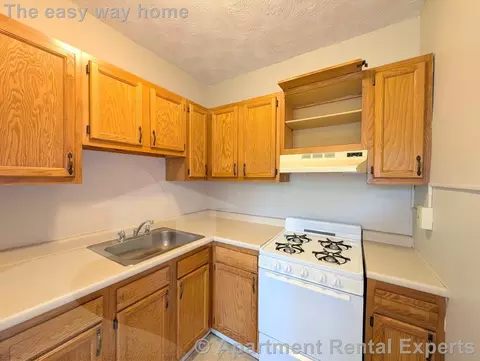 4 Cogswell Ave #32, Cambridge, MA 02140