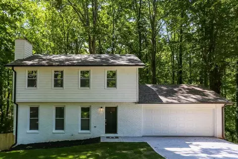 275 Oak St, Fayetteville, GA 30215
