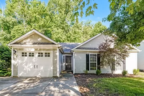 9232 Kimmel Ln, Charlotte, NC 28216