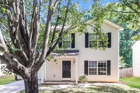 326 Kingville Dr, Charlotte, NC 28213