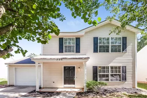 326 Kingville Dr, Charlotte, NC 28213