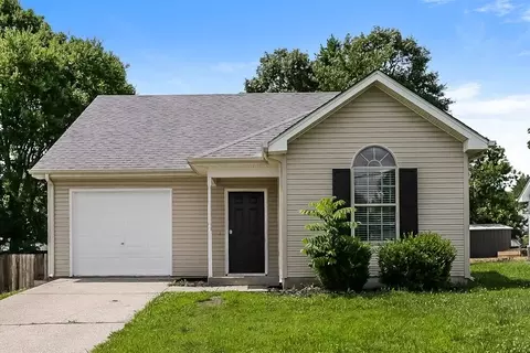 309 Cedar Park Cir, La Vergne, TN 37086