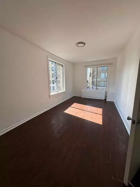 752 S Main St, Los Angeles, CA 90014