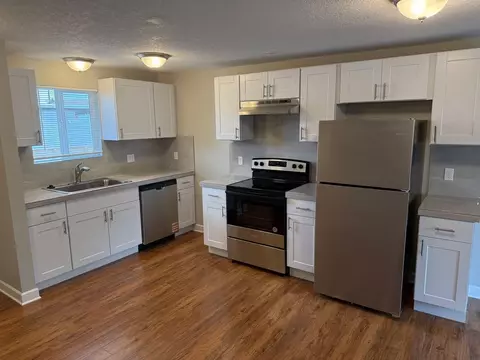 605 NW Adams St, Mcminnville, OR 97128