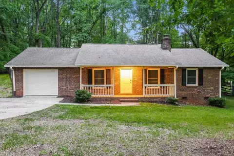 431 Hillcrest Dr, Harrisburg, NC 28075