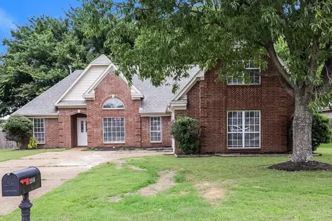 2346 Kindlewood Dr, Southaven, MS 38672