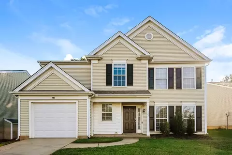 1322 Rumstone Ln, Charlotte, NC 28262
