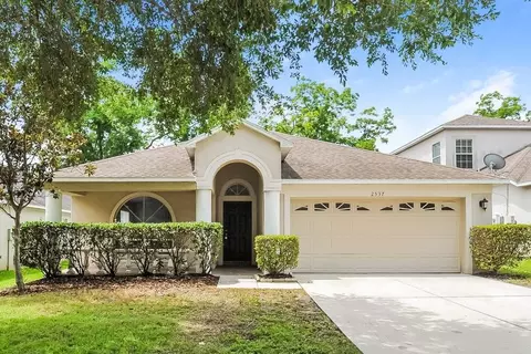 2537 Peekskill Rd, Valrico, FL 33594