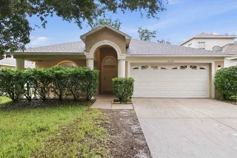 2537 Peekskill Rd, Valrico, FL 33594