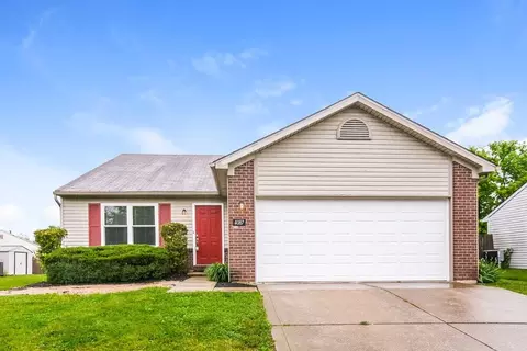 4087 Fairoaks Dr, Franklin, IN 46131