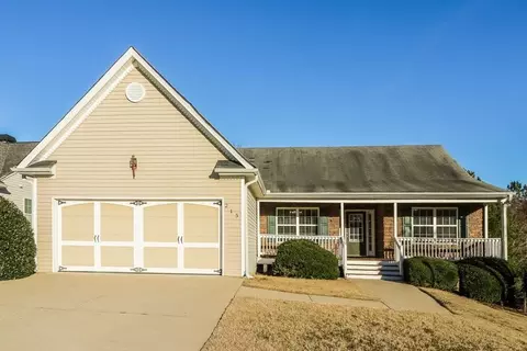 215 Overlook Dr, Dallas, GA 30157