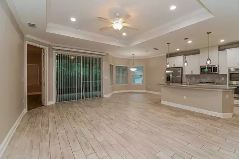 351 Athens Dr, Saint Augustine, FL 32092 photo 3