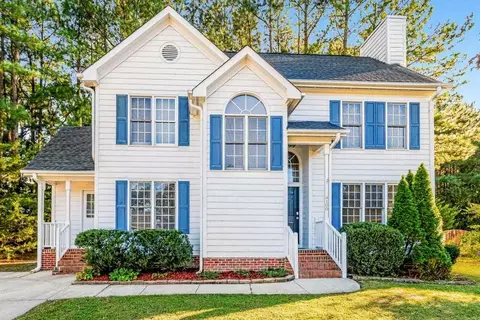 4100 Mangrove Dr, Raleigh, NC 27616
