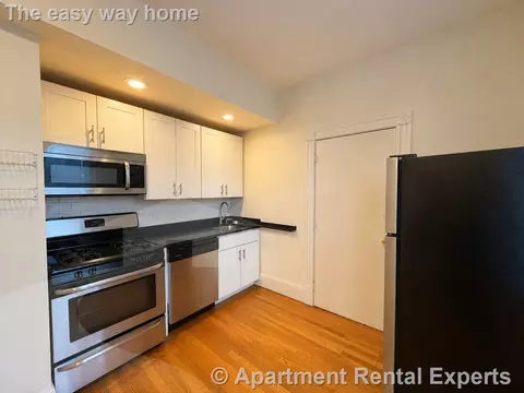 45 Florence St #3, Somerville, MA 02145