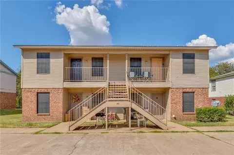 616 Race St #D, Crowley, TX 76036