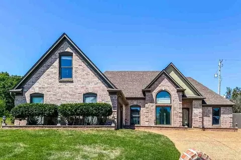 4432 Ellen St, Millington, TN 38053