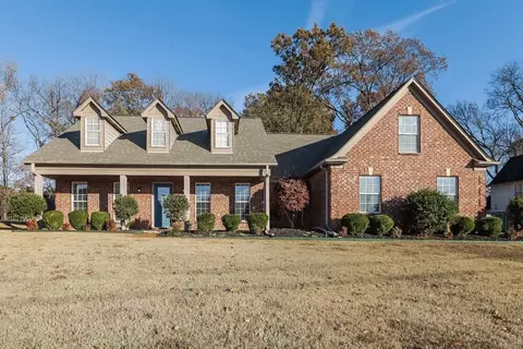 120 Brookwood Cir, Oakland, TN 38060