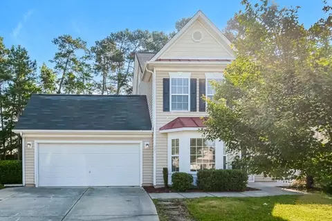 225 Braxcarr St, Holly Springs, NC 27540