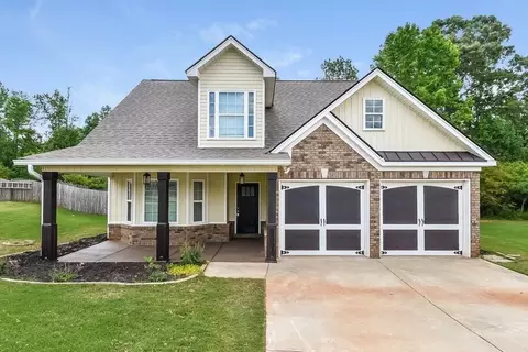 709 Williamsburg Ct, Villa Rica, GA 30180