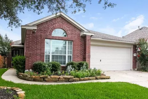 8215 Point Pendleton Dr, Tomball, TX 77375