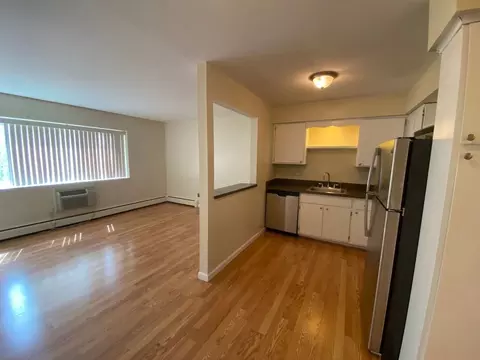 4905 Briarwood Ave, Royal Oak, MI 48073