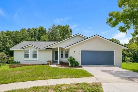 634 Monroe Harbor Pl, Sanford, FL 32773