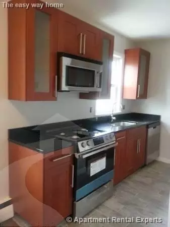 9 Gould Ave #2, Somerville, MA 02143