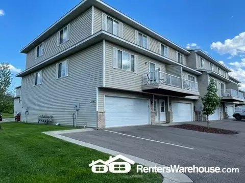 2541 Cobble Hill Ct #L, Woodbury, MN 55125