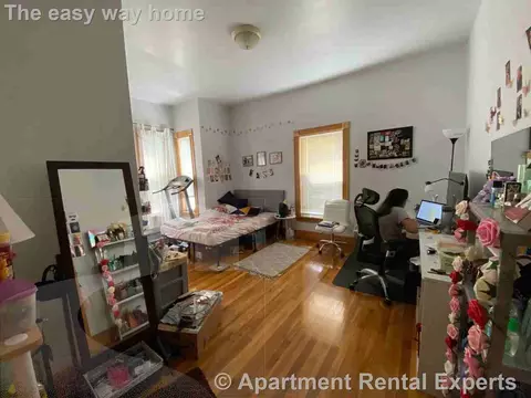 11 Cameron Ave #1, Somerville, MA 02144
