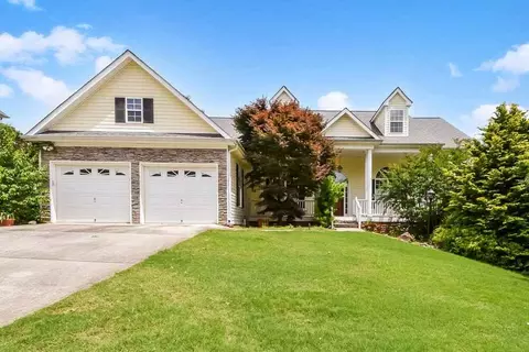 3282 Thornecreek Dr, Douglasville, GA 30135