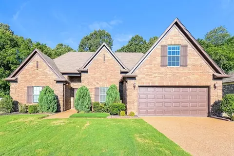 8873 Lezlarken Ln, Olive Branch, MS 38654