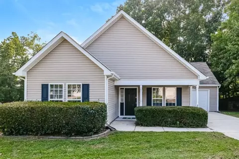3709 Blue Blossom Dr, Raleigh, NC 27616
