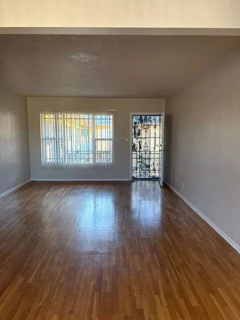 4049 Gelber Pl, Los Angeles, CA 90008