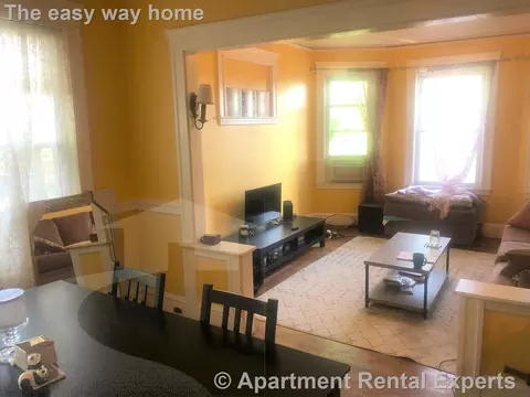 223 Summer St #3R, Somerville, MA 02143