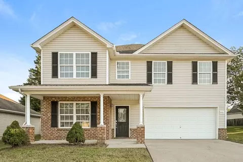 805 General Barksdale Dr, Smyrna, TN 37167