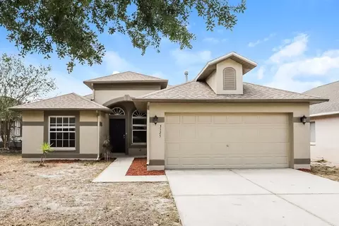 3125 Summer House Dr, Valrico, FL 33594