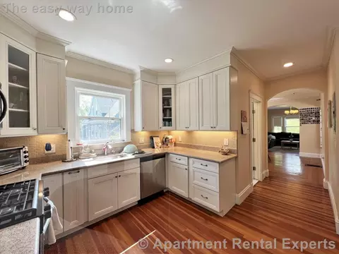 9 Whitfield Rd #2, Somerville, MA 02144